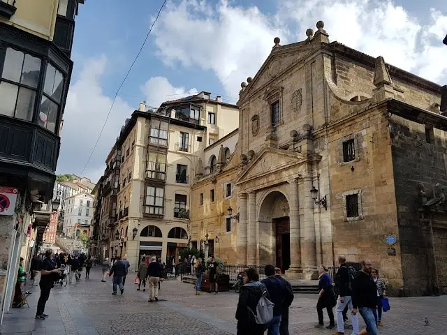 Iglesia de los Santos Juanes en el Casco Viejo de Bilbao